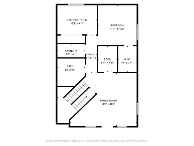 Foto del edificio - Charming 3-Bedroom Home FOr Rent with Sunroom, Fenced Backyard & Attached Garage