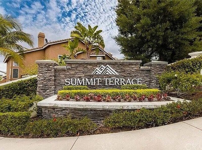 Foto del edificio - 908 S Lone Pine Ln