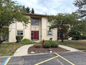 Building Photo - 27915 Berrywood Ln