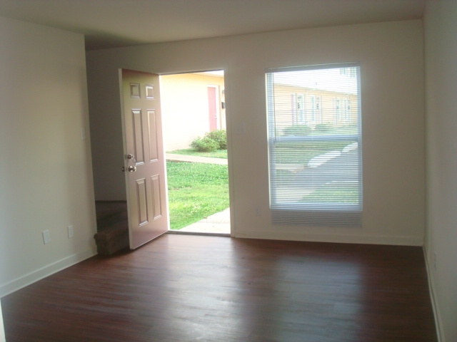 Living Room - Rowan Street Apartments