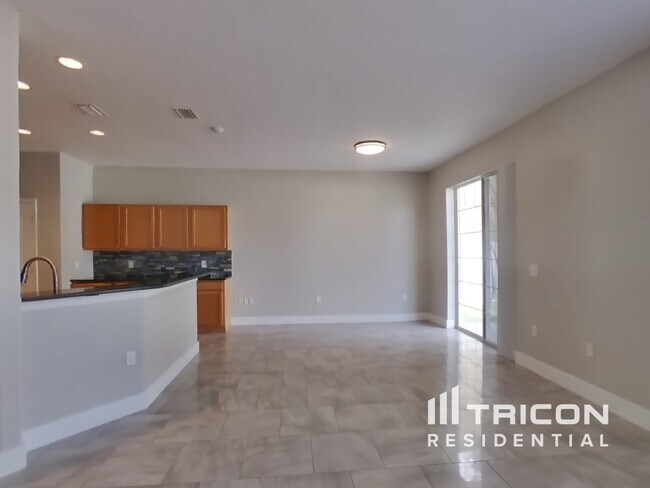 Building Photo - 9112 Bell Rock Pl