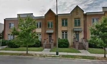 Building Photo - 411 S Harrison St