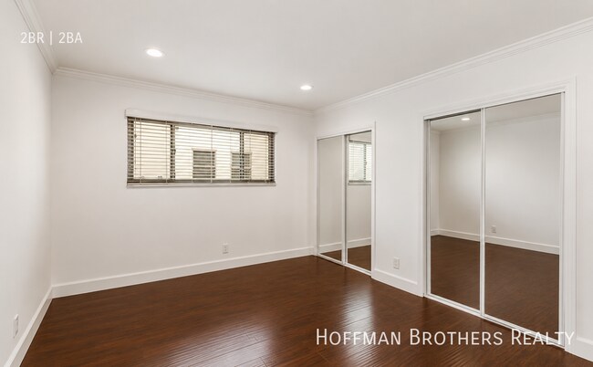 Foto del edificio - 8730 Charleville Blvd
