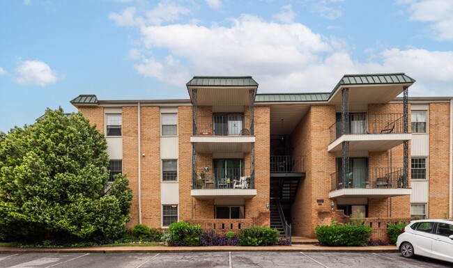 Foto del edificio - 4739 Hedgemore Dr