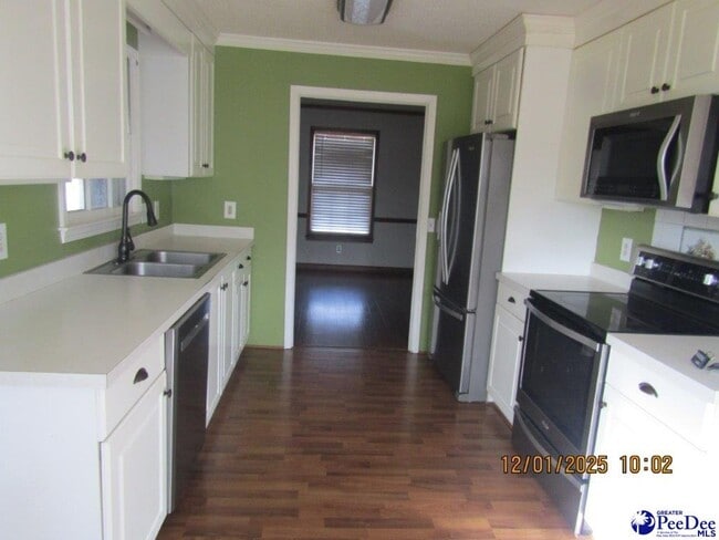 Foto del edificio - 864 Thunderbird Dr