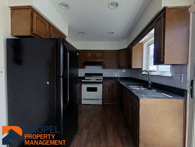 Foto del edificio - 1324 Harry St