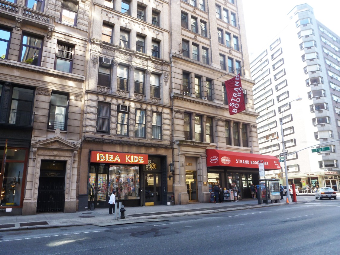 Building Photo - 830 Broadway