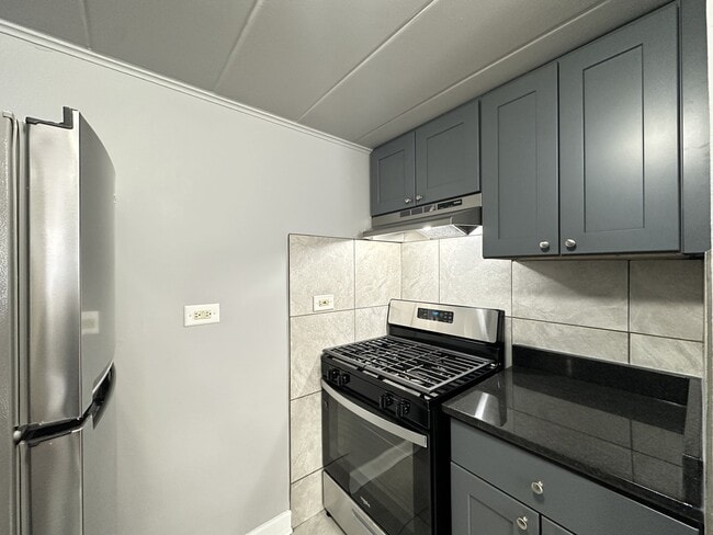 Building Photo - 3812 25th Ave