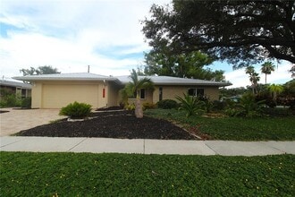 Building Photo - 6512 Bowline Dr