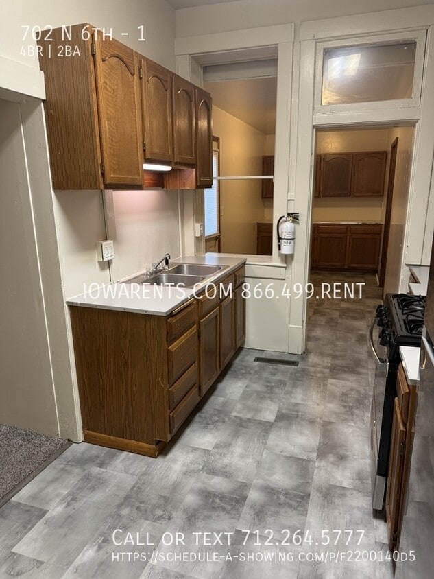 Foto principal - 702 N 6th St
