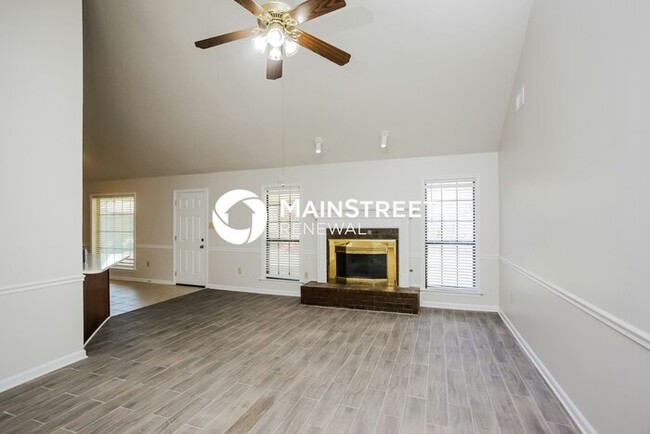 Foto del edificio - 5565 Liberty Ridge Cove