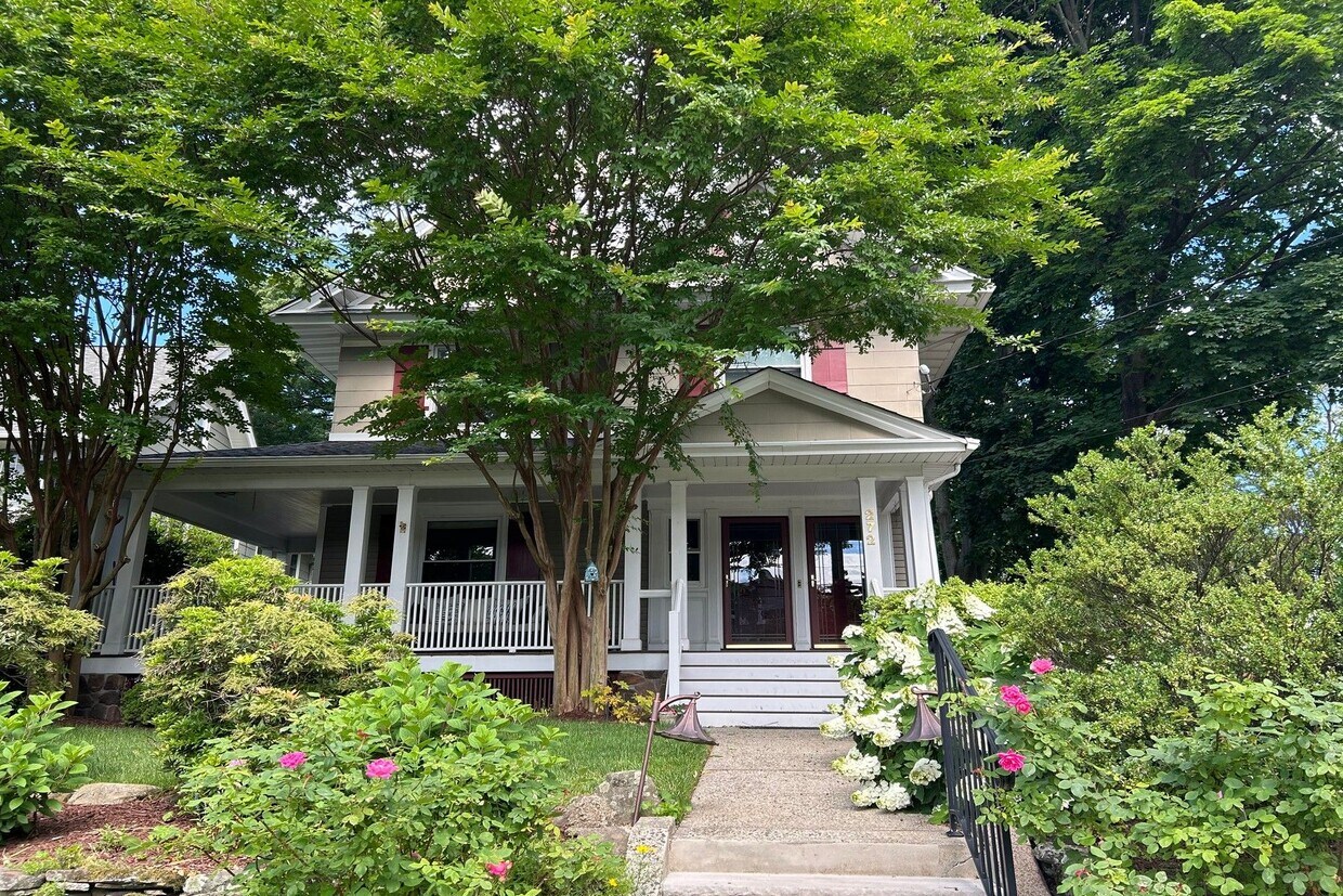 Primary Photo - 272 Park St