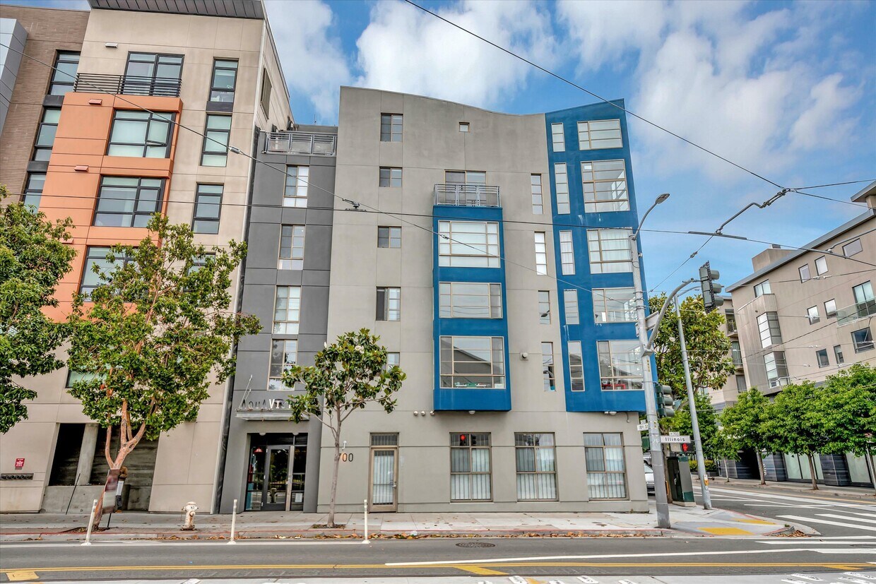 Primary Photo - 700 Illinois St