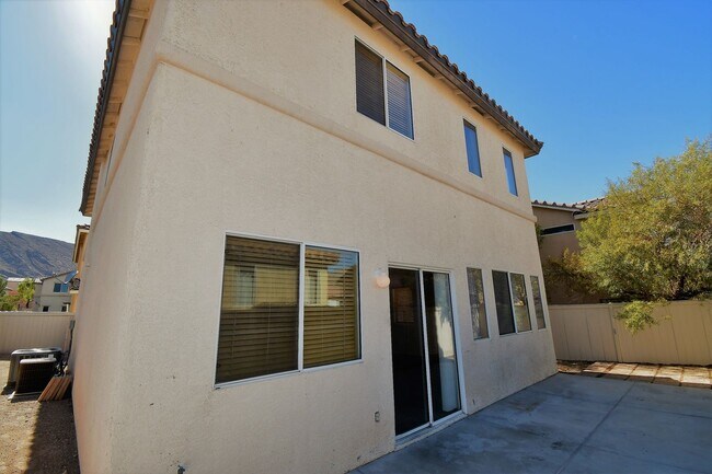 Building Photo - 10461 Chrisman Ave