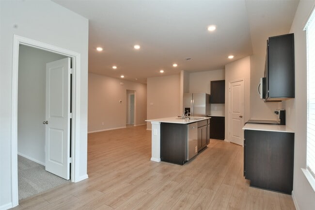 Building Photo - 1233 Wilkins Vly St