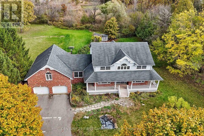 Photo du bâtiment - 1738 Woodhull Rd