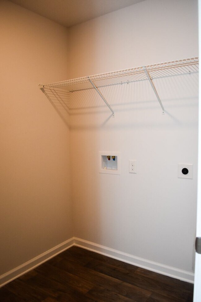 Foto del edificio - Three Bedroom Home in Crescent Mills neigh...