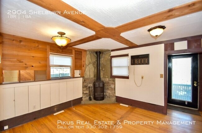 Building Photo - Welcome to 2904 Shelburn Avenue!