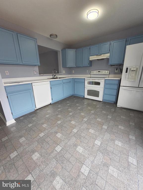 Foto del edificio - 783 General Wallace Ct