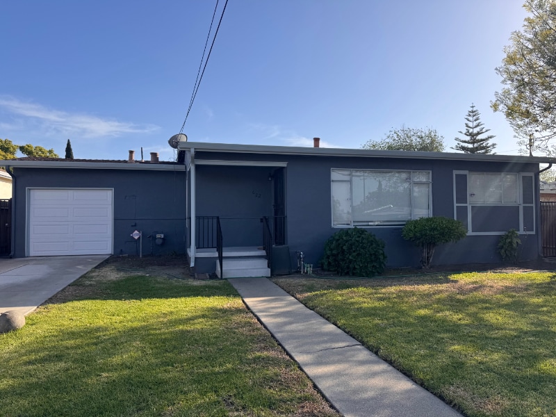 Primary Photo - 622 Carpino Ave