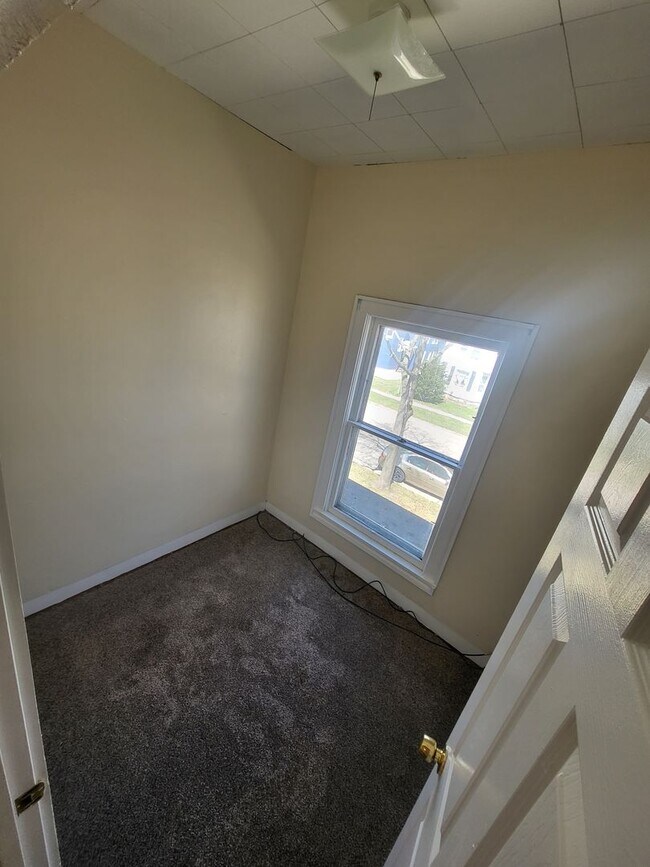 Foto del edificio - 327-329 6th Ave