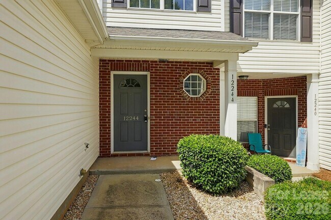 Foto del edificio - 12244 Stratfield Pl Cir
