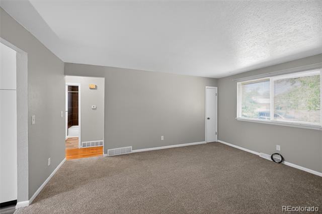 Foto del edificio - 26 Newland Ct