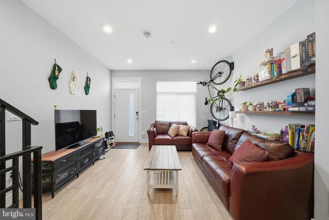 Foto del edificio - 1728 Ingersoll St