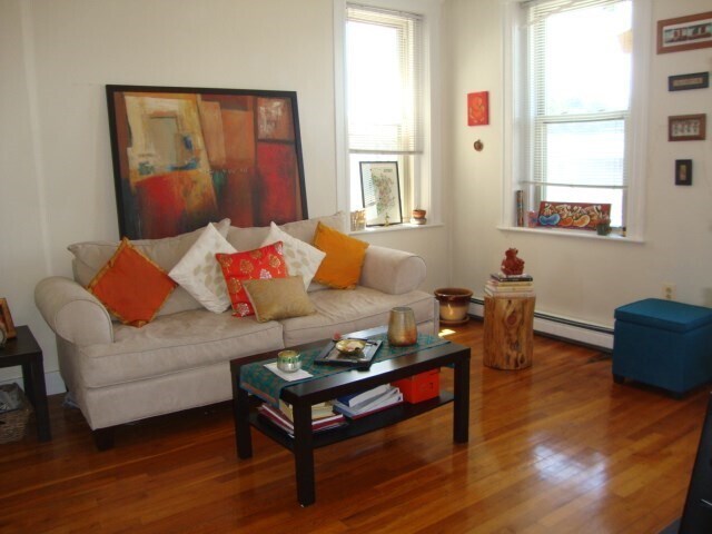 Foto del edificio - 12 Ransom Rd