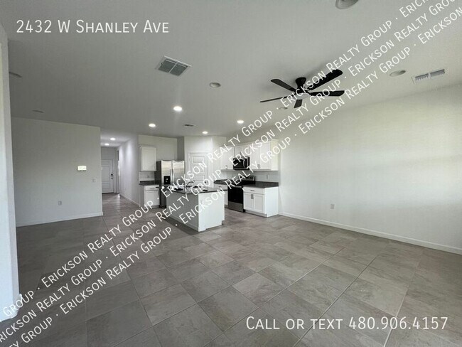 Building Photo - 2432 W Shanley Ave