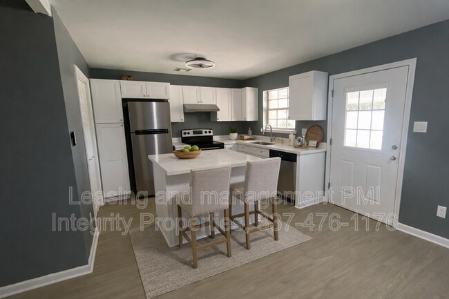 Foto del edificio - 2339 Robley Dr