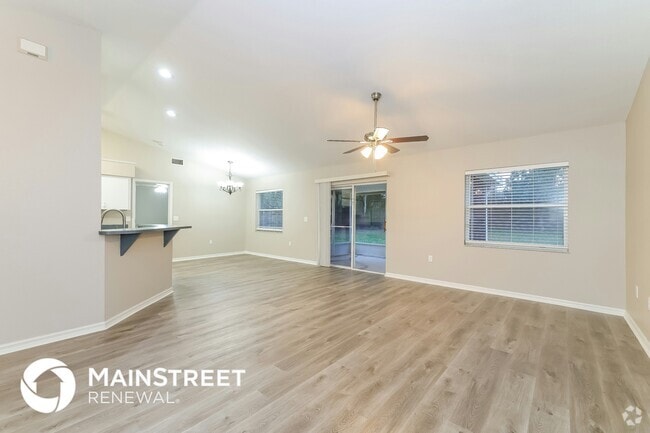 Building Photo - 2665 Green Valley Dr