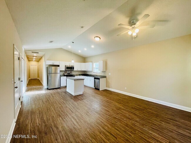 Building Photo - 6633 Osceola St