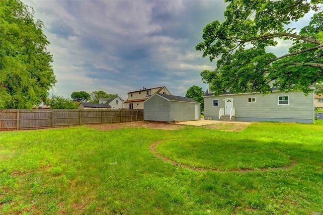 Building Photo - 222 14th St