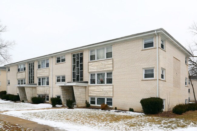 Building Photo - 311-317 Park Ave