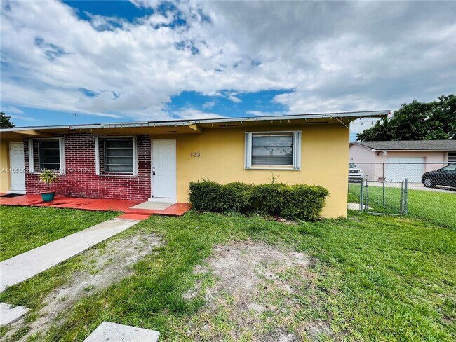 Building Photo - 103 SW 80th Ave