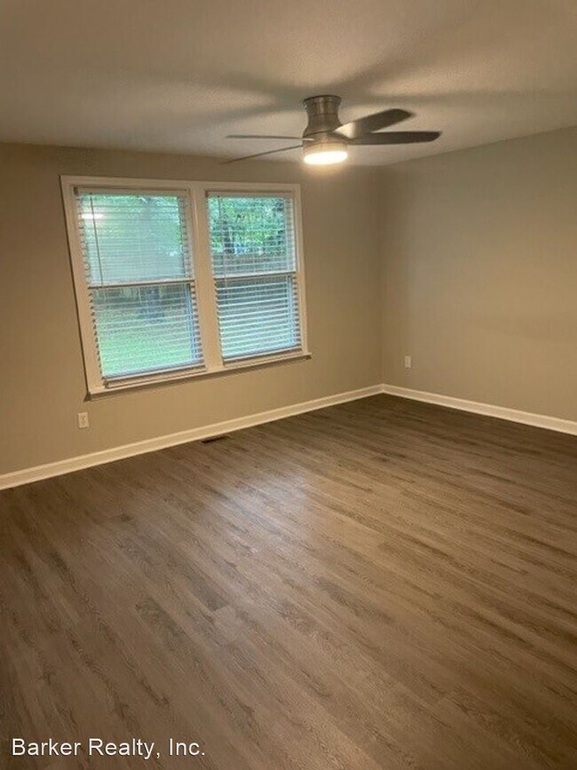 Building Photo - 4 br, 2.5 bath House - 7313 Summerland Drive