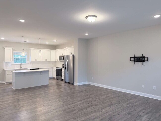 Foto del edificio - Spacious Townhome in The Springs of North Asheville