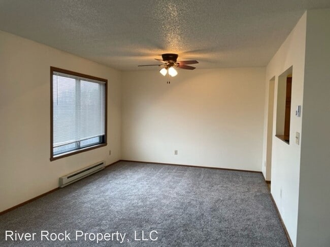 Building Photo - 3 br, 2 bath House - 143D Prairiewood Driv...