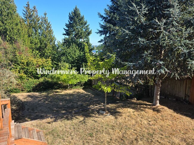 Foto del edificio - Conveniently located 3 bed in Bremerton, l...
