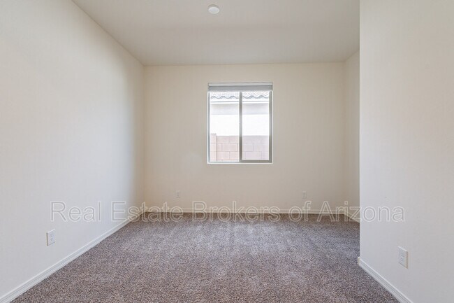 Building Photo - 25700 N 144th Ln