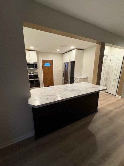 Kitchen Island/Open to Living Room - 9 E Union Blvd