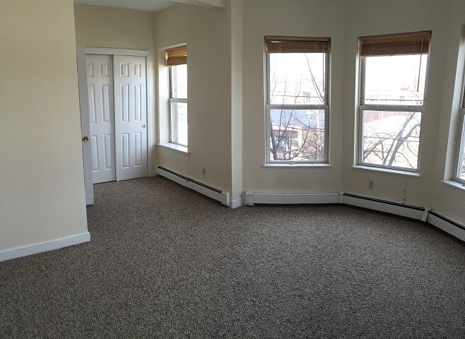 Foto principal - 135 Berkshire St