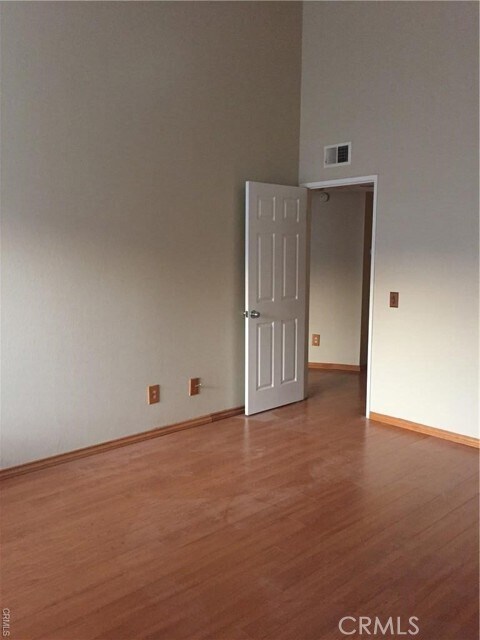 Building Photo - 428 Golden Springs Dr