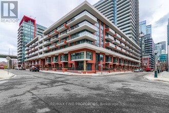 Building Photo - 38 Iannuzzi St