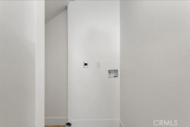 Building Photo - 711 W 80th St