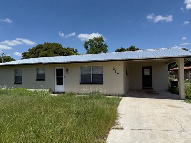 Building Photo - 217 Aldo Dr