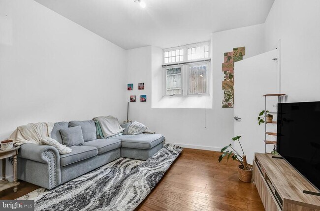 Foto del edificio - 2321 Fitzwater St