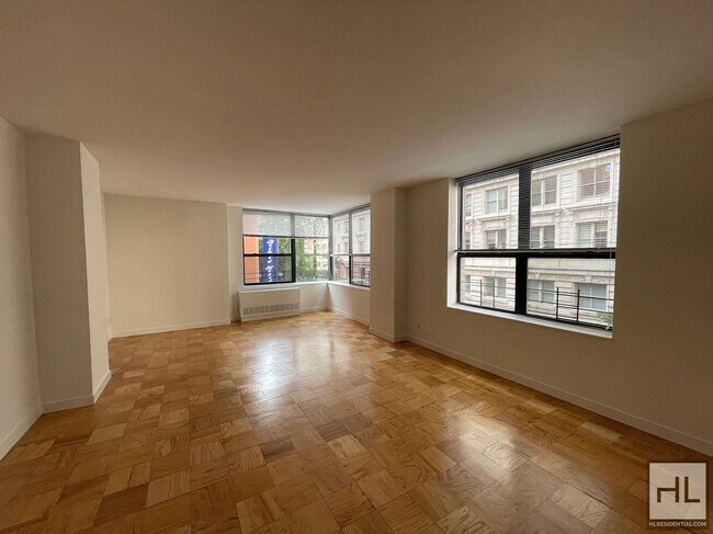 Building Photo - West 87th Street