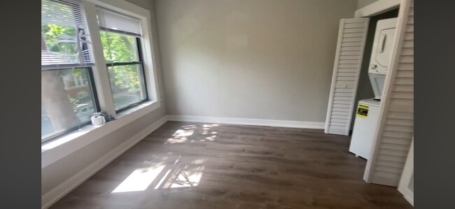 Foto del edificio - 6517 N Newgard Ave